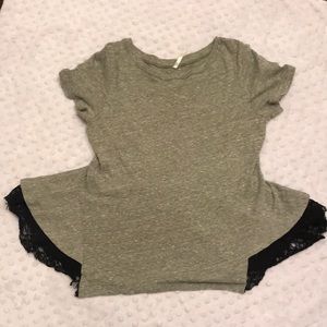 😍2/$10😍GrayGreen with Black Lace Peplum Tee!